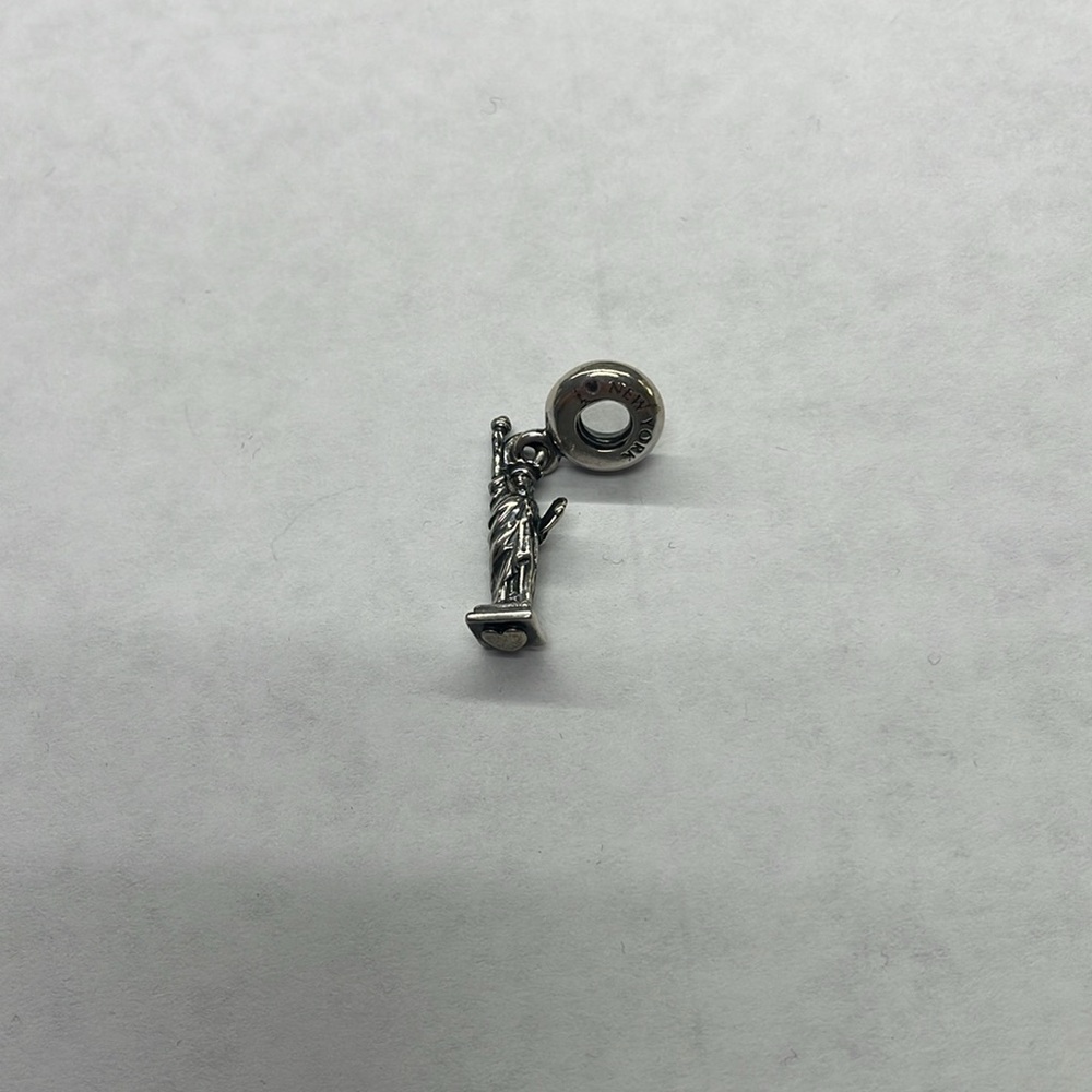Pandora Statue of Liberty charm